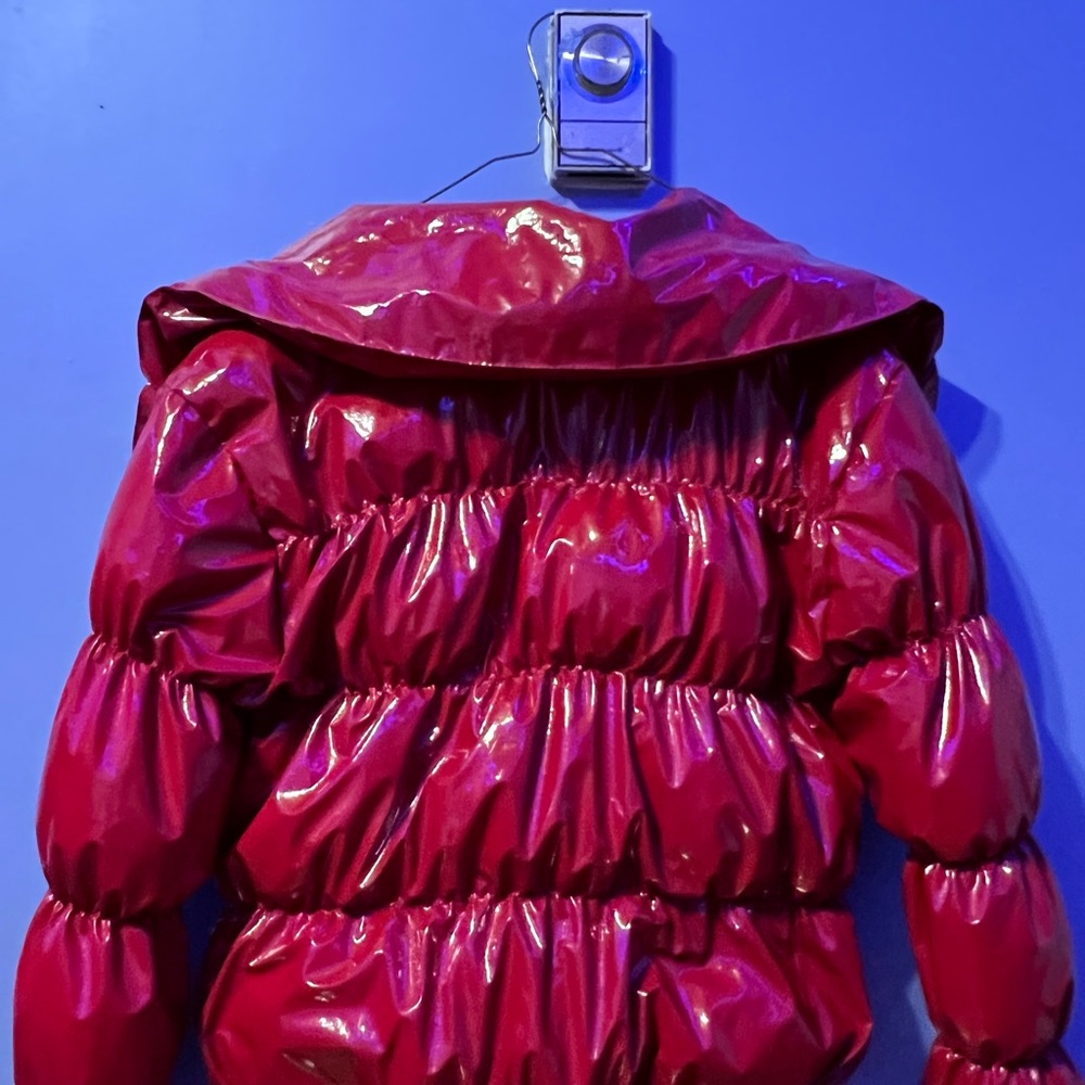 Medium TEXTURE ME LATEX PUFFER JACKET-RED